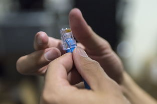 长城宽带澄清 退出部分市场传言不实，将继续提供互联网接入服务